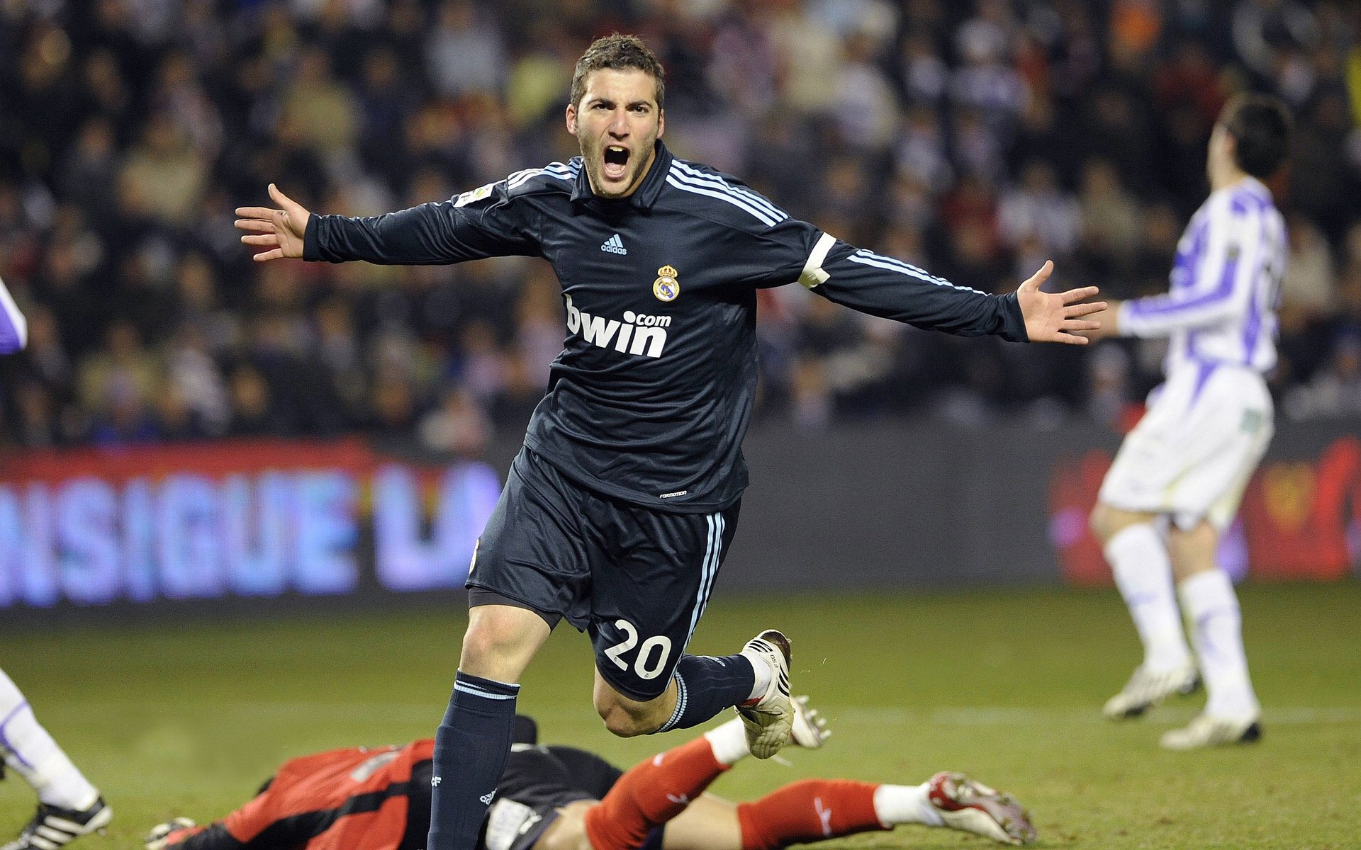 Team Liquid战队纪录片上线，teamliquid战队队标